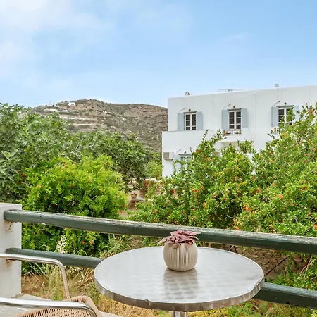 Cyclades 2 * Platis Gialos (Sifnos)